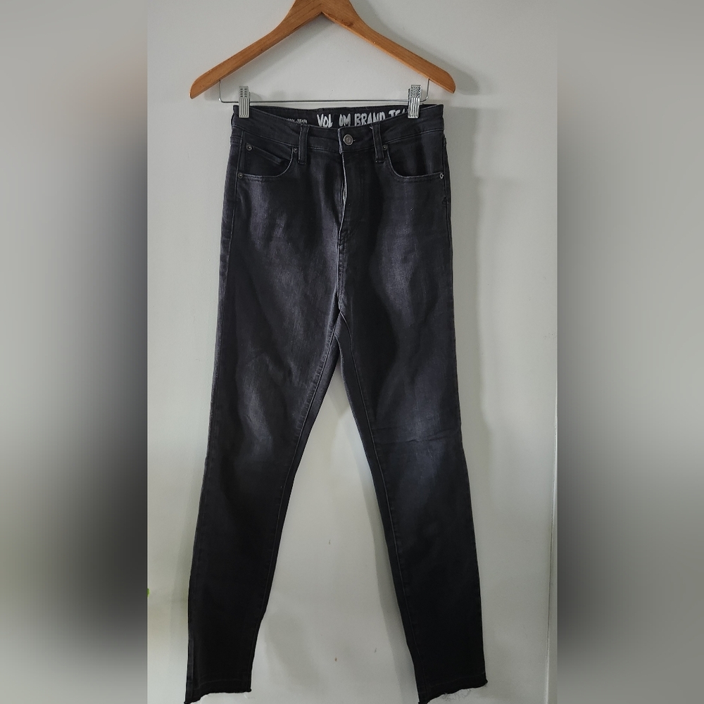 Volcom Black High Rise Lady Jean Size 7